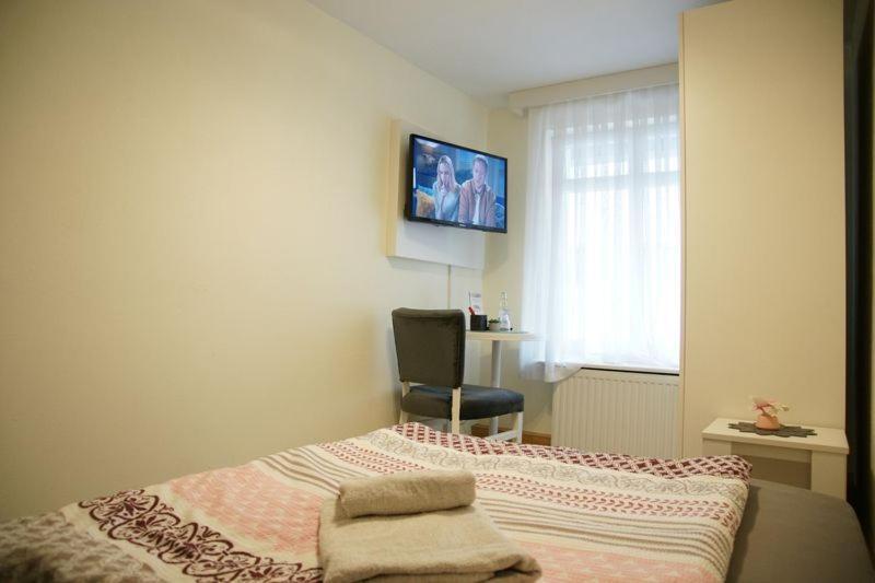 Das Sofa Restaurant-Hotel-Spaetkauf Greifswald Buitenkant foto
