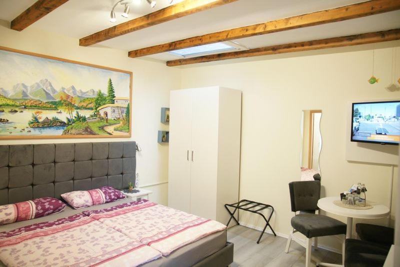 Das Sofa Restaurant-Hotel-Spaetkauf Greifswald Buitenkant foto
